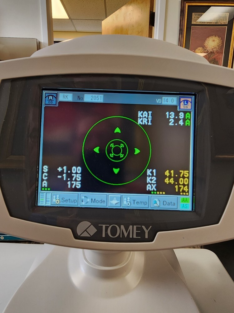 Tomey Autorefractor Keratometer Topographer RT-7000