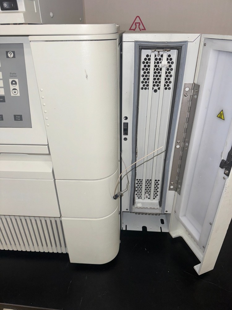 Waters e2695 Separations Module 2489 UV Detector HPLC System #18143