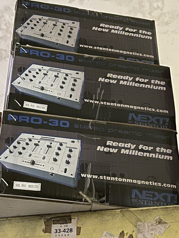 Stanton PRO-30 DJ Mixer ***NEW***