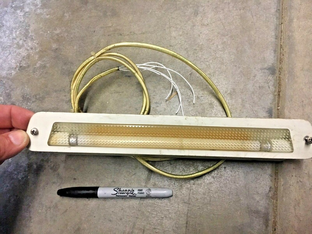 BR9172 LIGHT BRUCE INDUSTRIES AS REMOVED -NOT TESTED WINDOW LIGHT