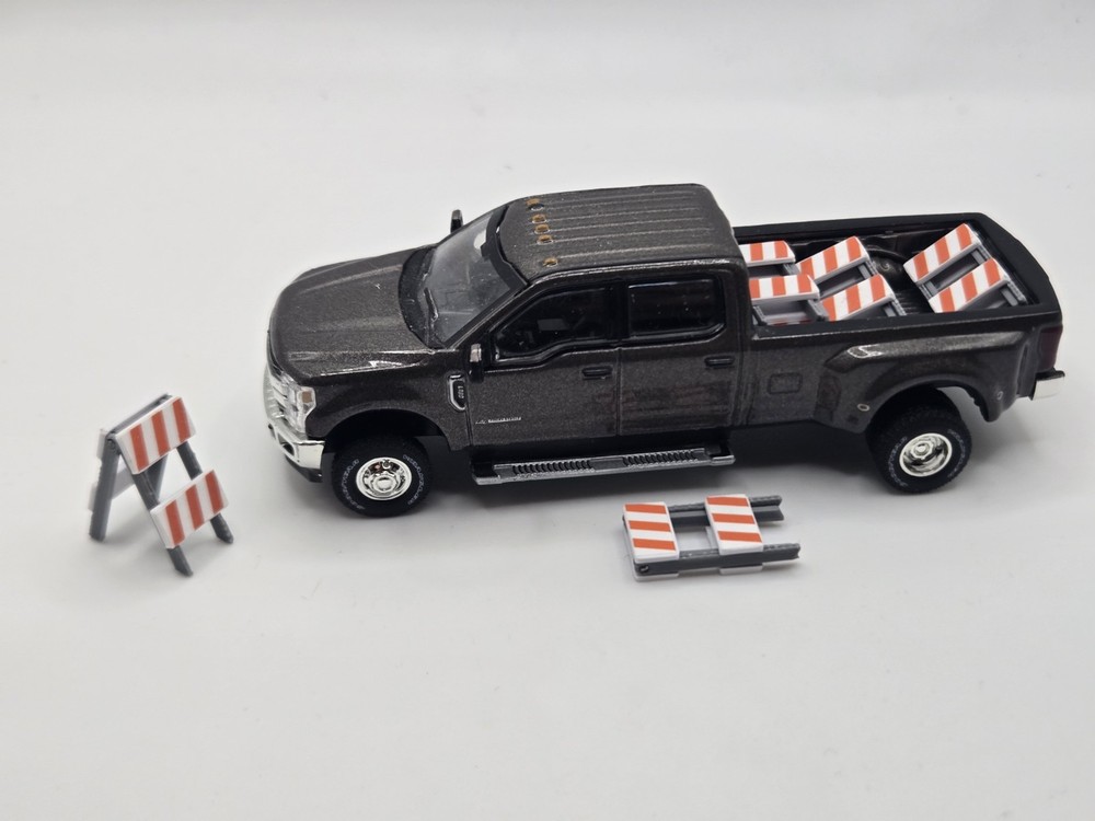 1/64 Scale Folding Type II Barricades *6 Pack*