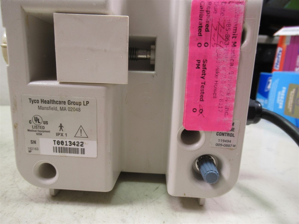 Tyco Kangaroo 324 Feeding Pump Portable Unit