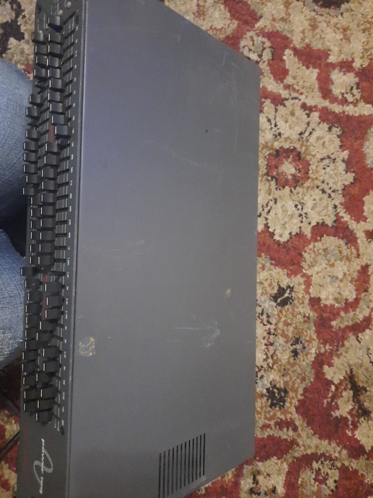 Power Req Professional Dual One Third Octive Equalizer Q-231 **Read