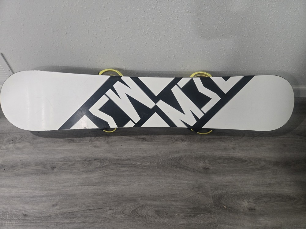 M3 Discord Snowboard 145 CM With K2 Sonic Bindings