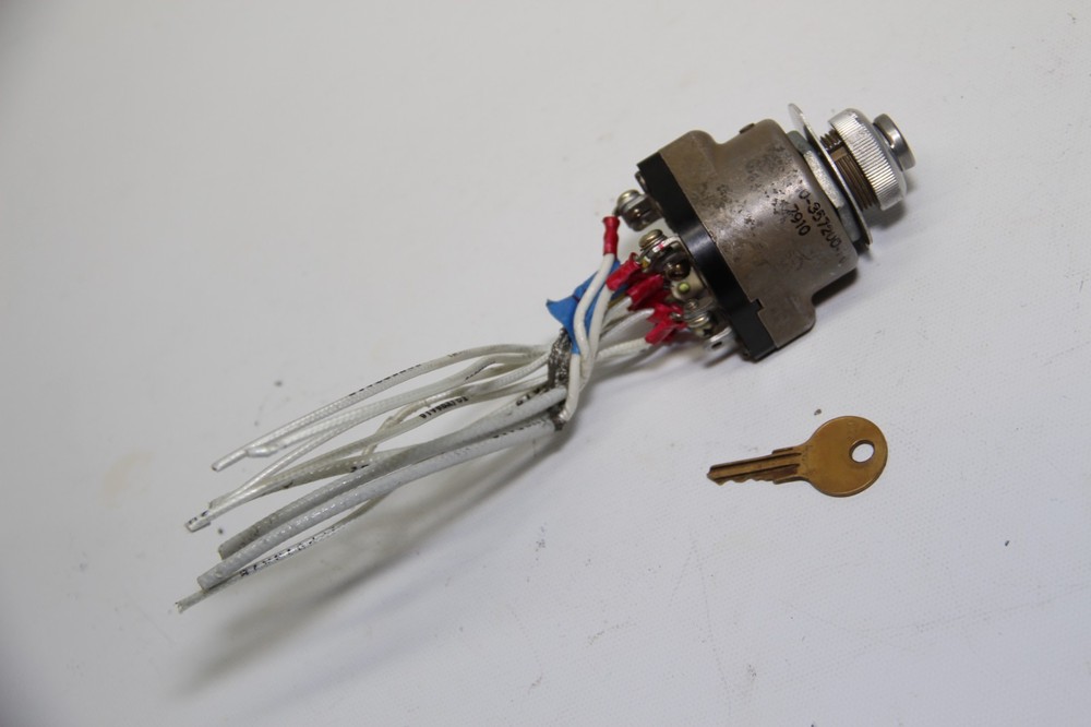 Bendix Ignition Switch & Key, P/N: 10-357200-1C