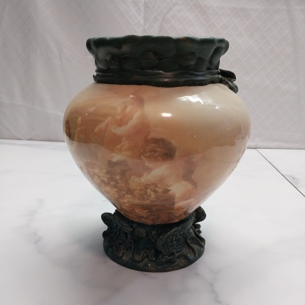 Ceramic composite Cherub Flower Pot - VTG