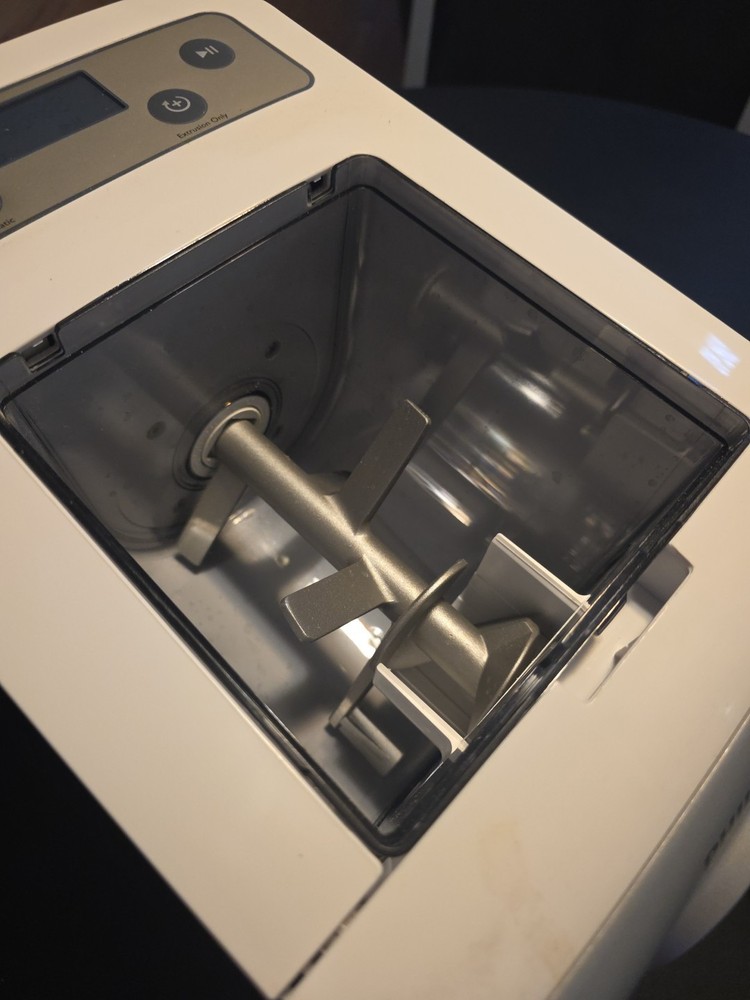 Philips HR2375/06 Pasta Maker White No Attachments Tested Working EUC