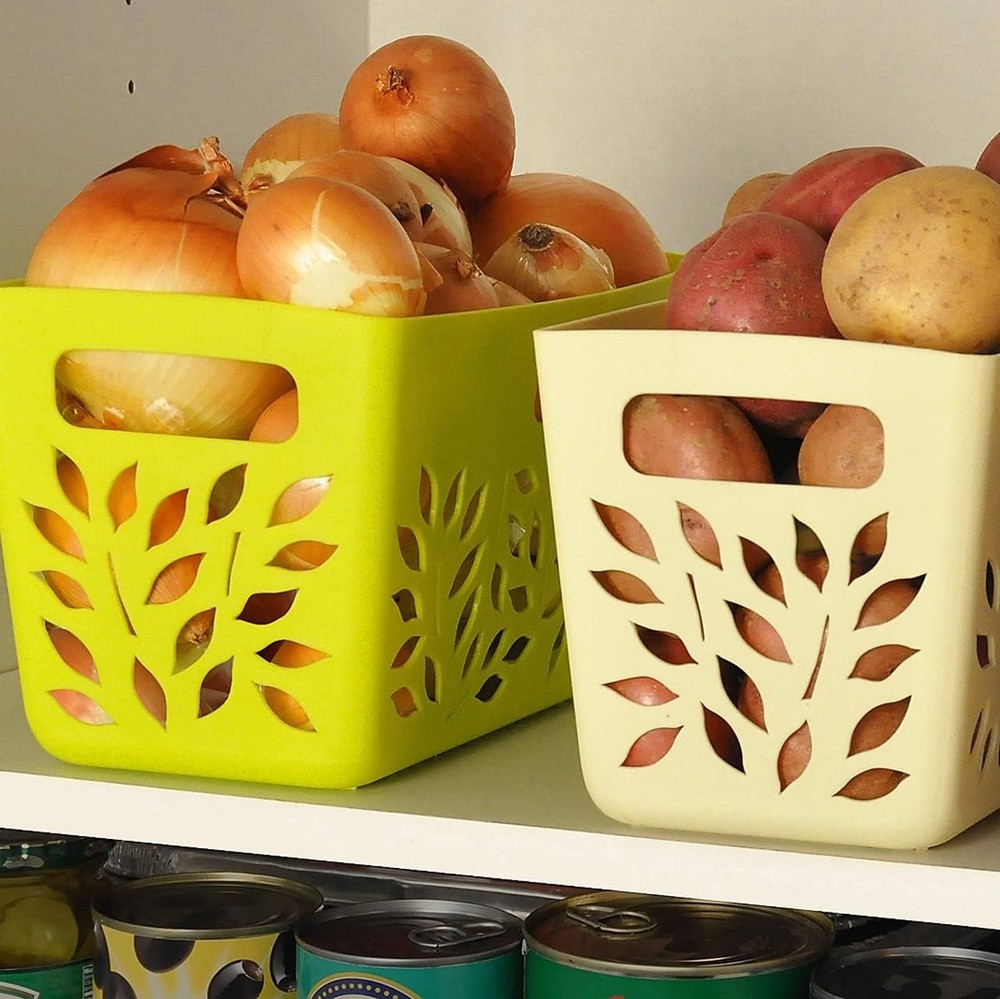 Hutzler Pantry Basket