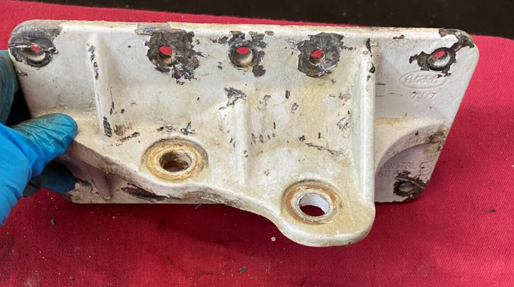 Peterbilt Sleeper Connector - Hanger, mount, support, bracket 29-02378L