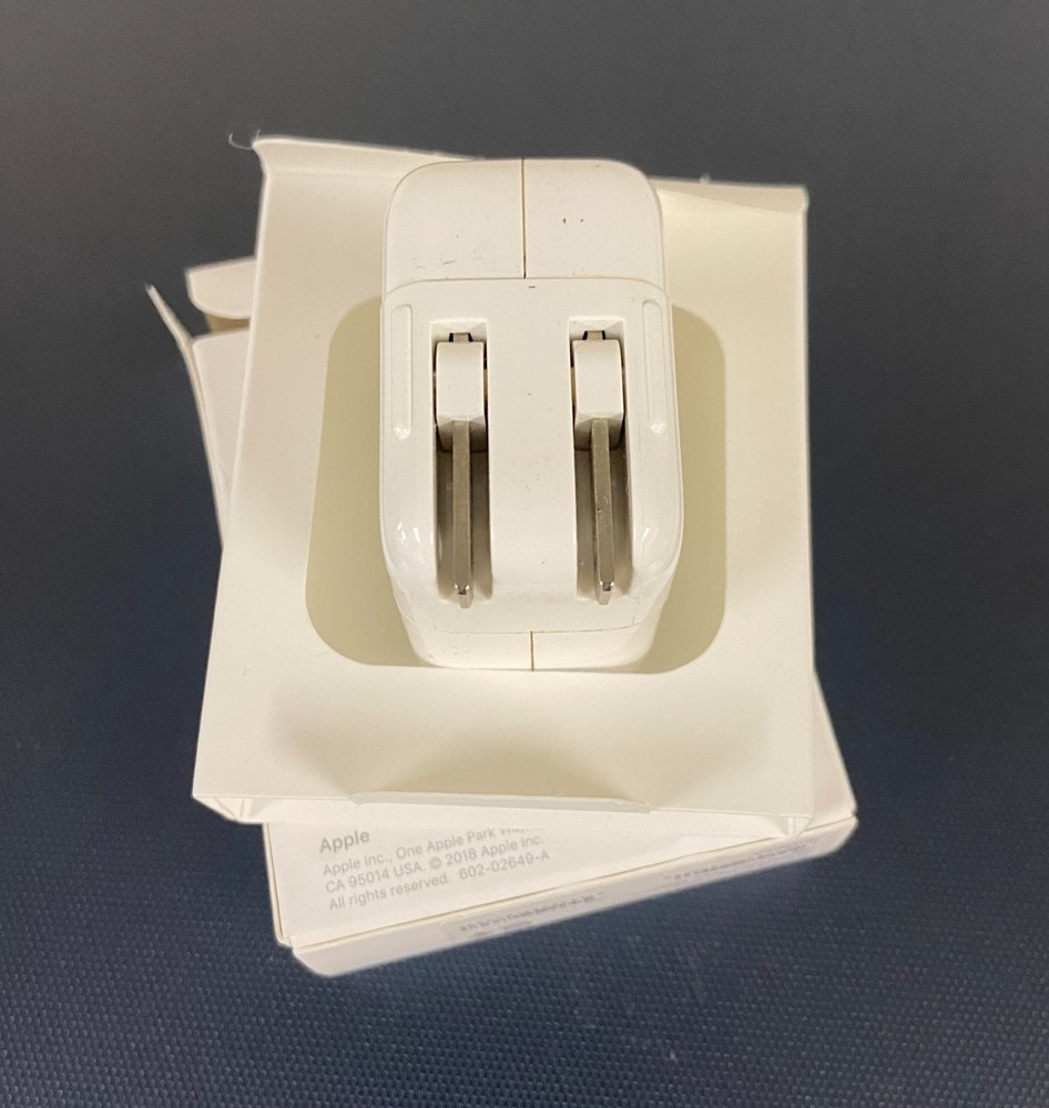 Apple A2167 12w usb power adapter