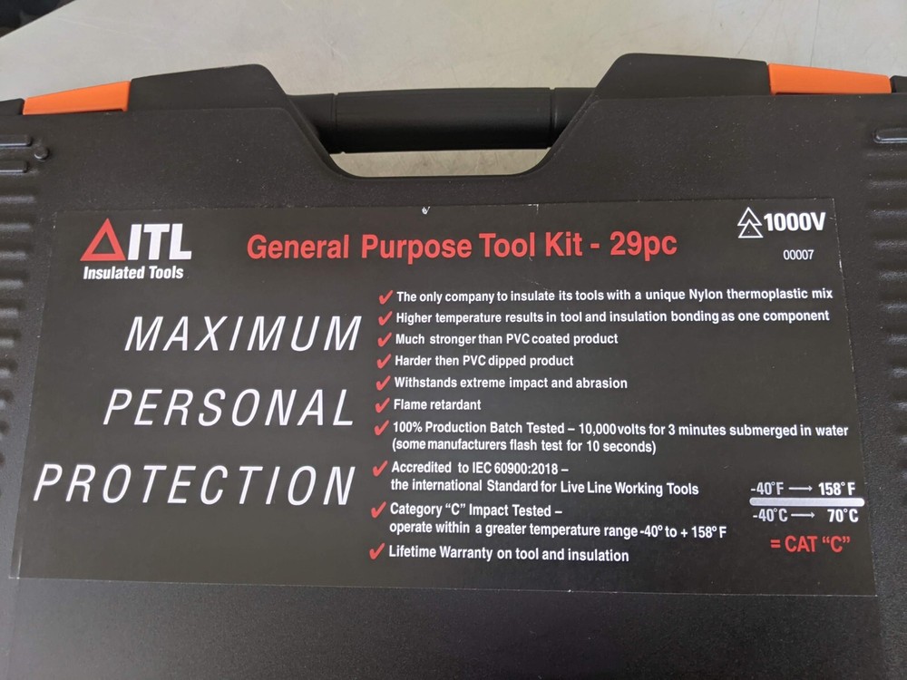 NEW ITL 29 PIECE 1000 VOLT INSULATED TOOL SET