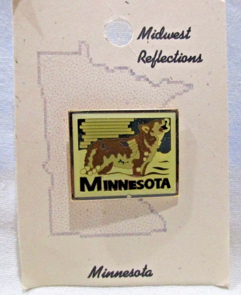 Minnesota Souvenir Hat or Lapel Pin Midwest Reflections Wolf
