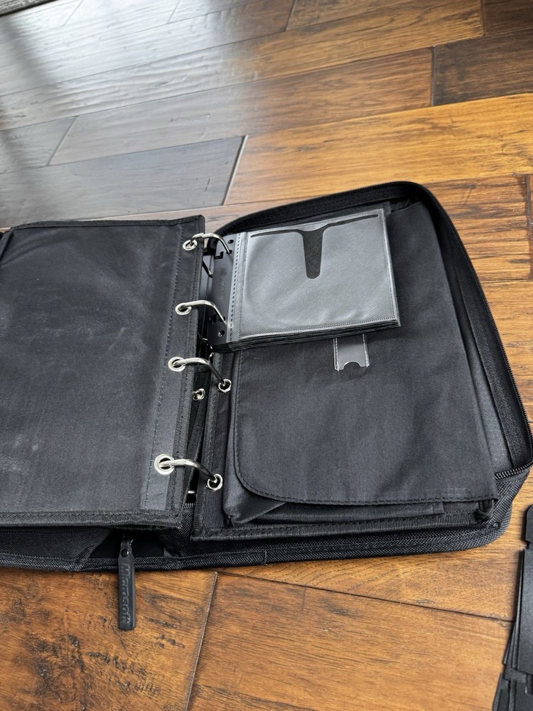 Microsoft Action Pack Subscription Partner Program: 17 CD's Lot & 91 Keys