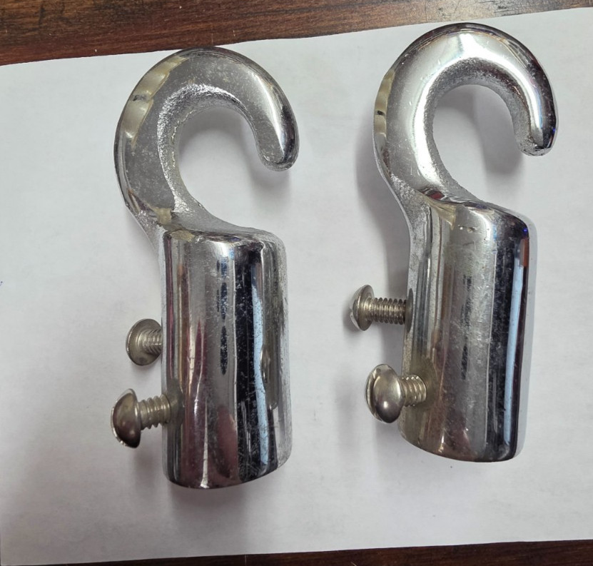 1/2" Rope hooks