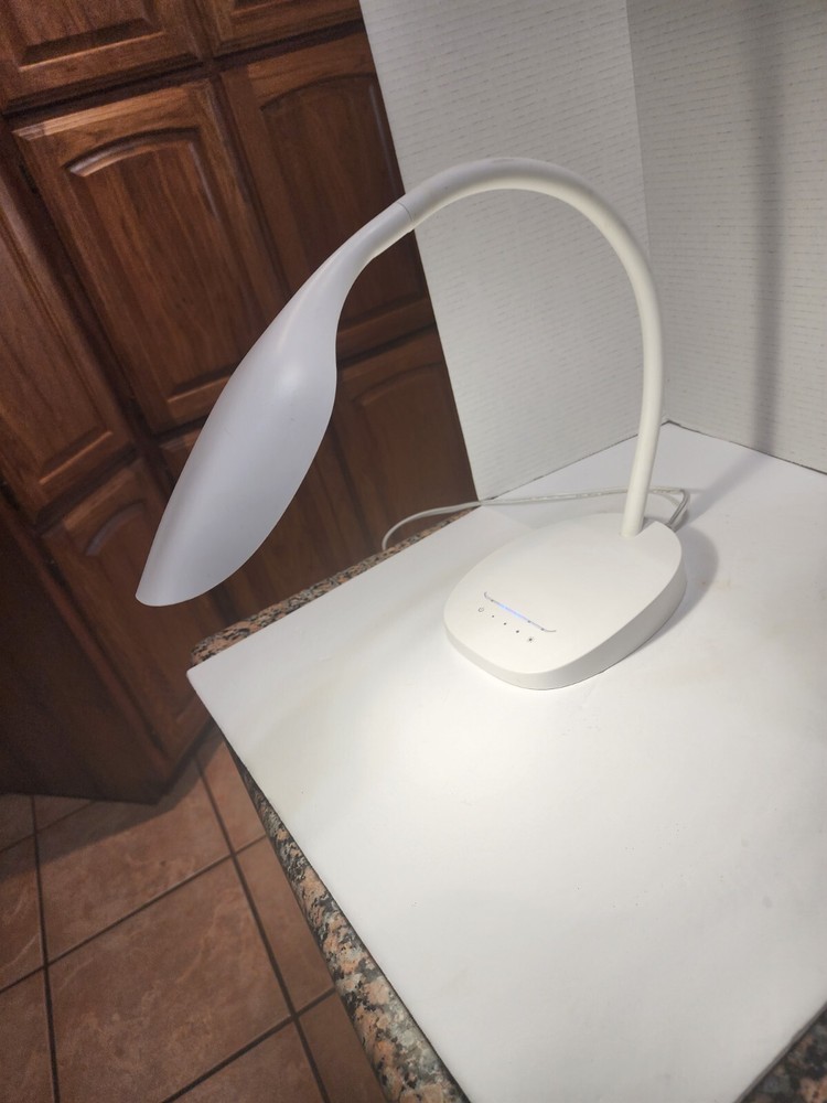 WHITE LED CONNECTOR TABLE DESK LAMP/ ADJUSTABLE / BRIGHT TOUCH SENSITIVE