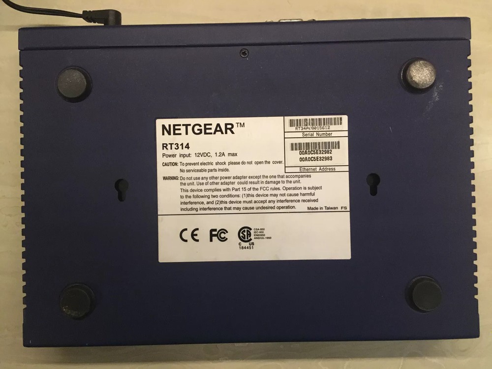 Netgear RT314 4-Port 10/100 Wired Router Open Box