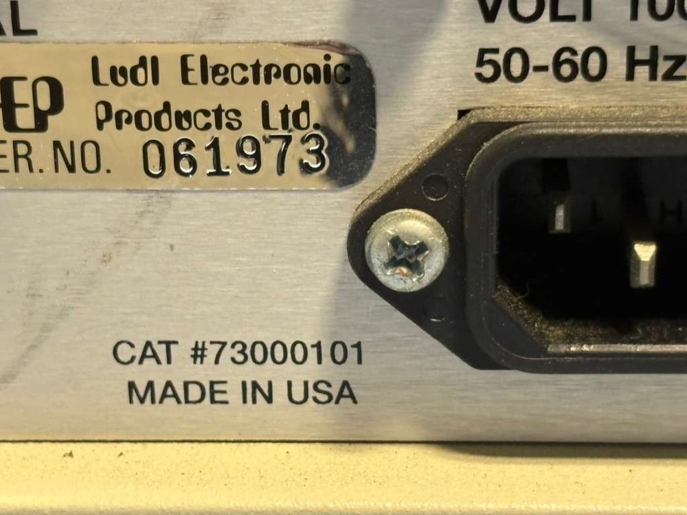 LEP Ludl Electronic Products Interface Controller Chassis 73000101 w/ Modules