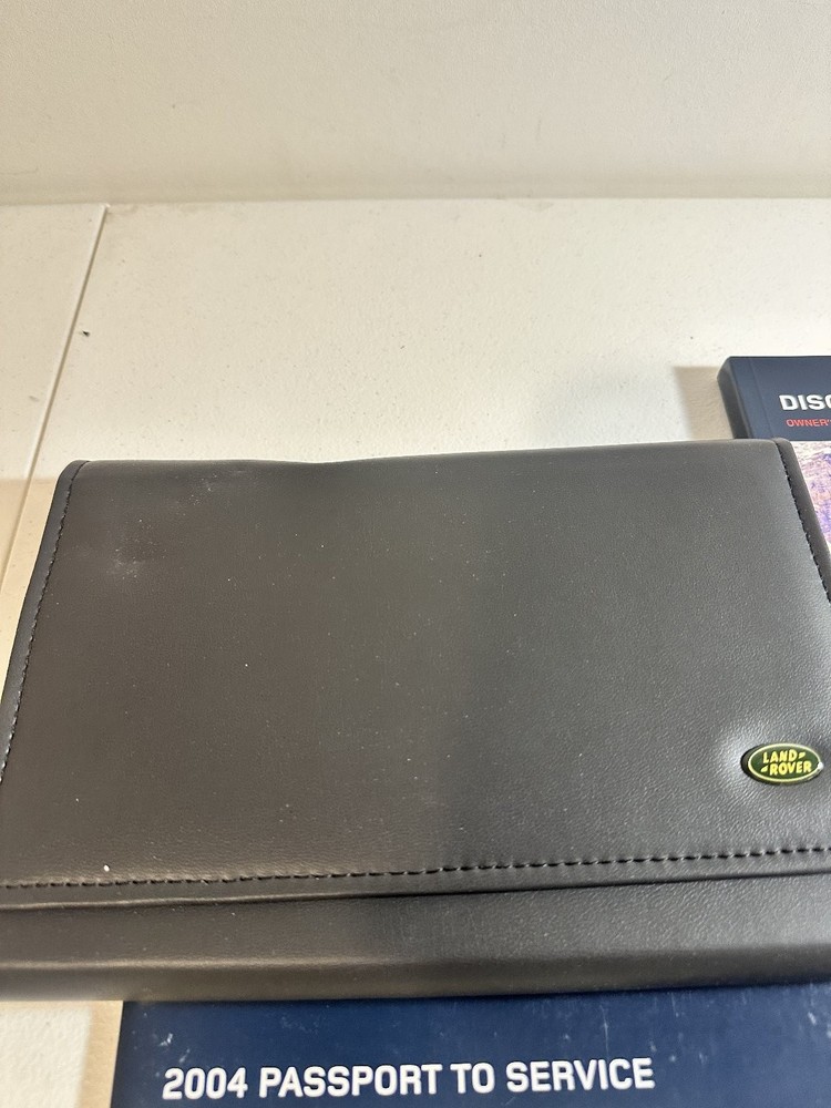 2004 Land Rover Discovery Owners Manual Set