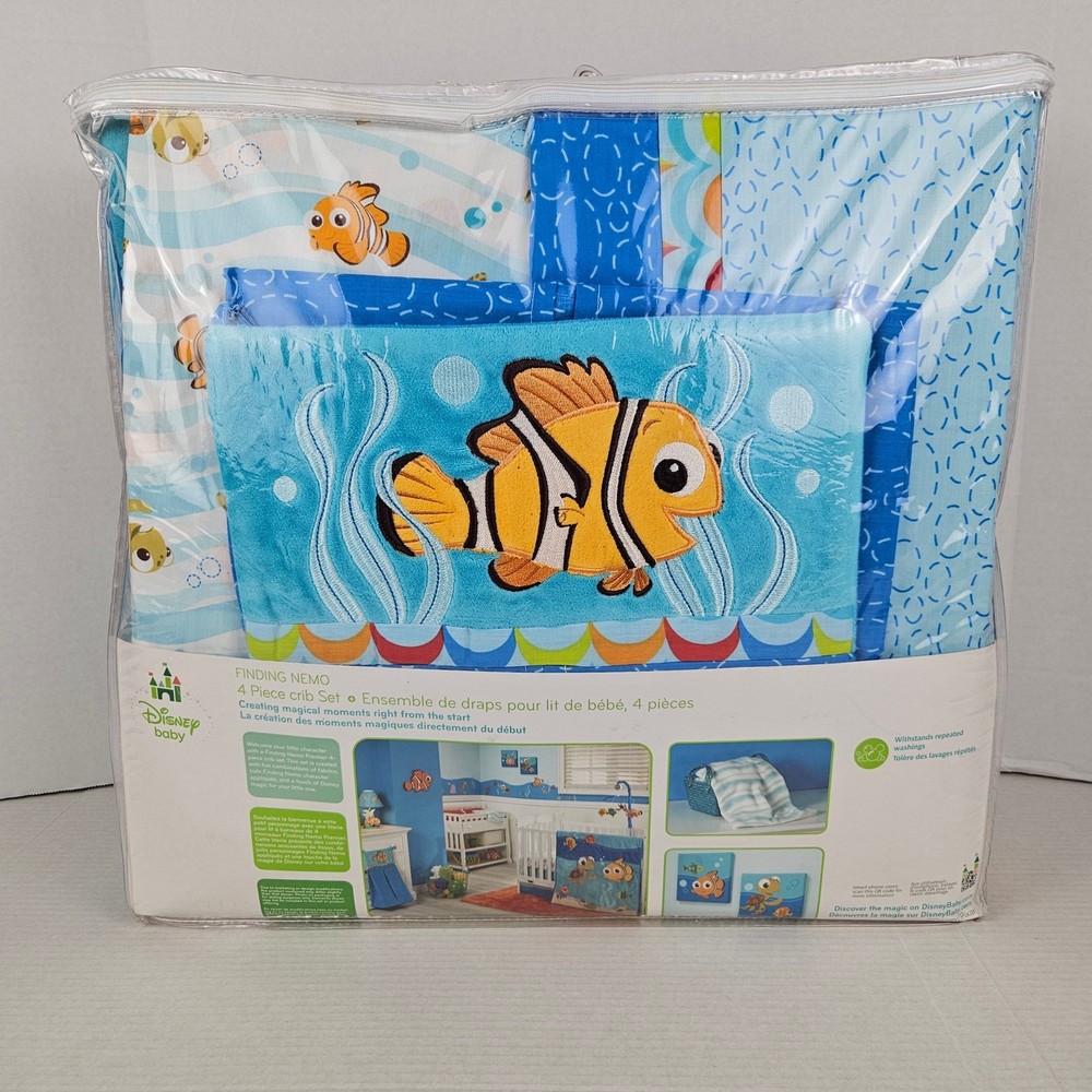 Disney Nemo 11 Piece Crib Bedding Set
