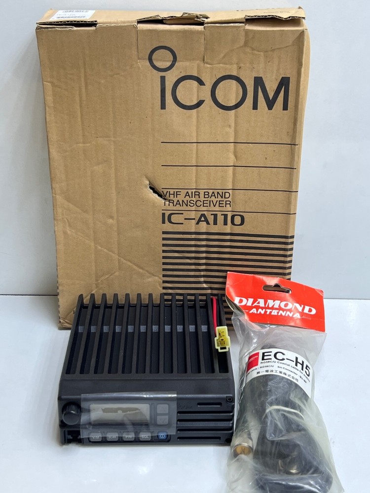 ICOM VHF AIR BAND TRANSCEIVER IC-A110
