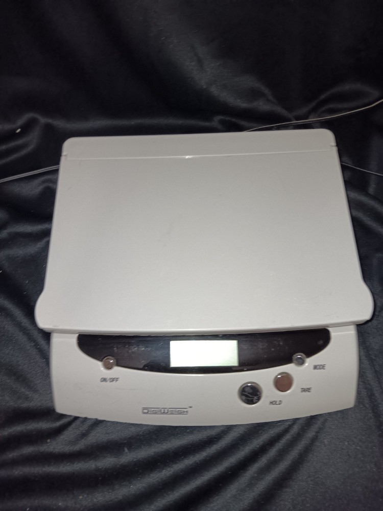 Digiwigh electric battery postage scale