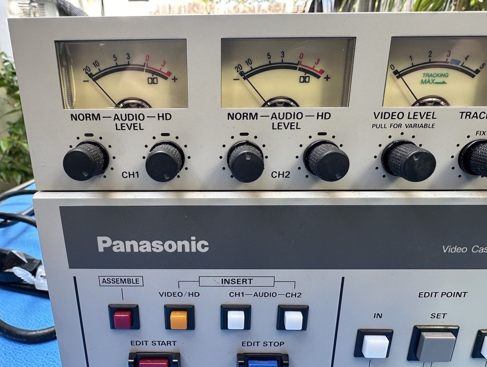 PANASONIC AG-7500 VIDEO CASSETE RECORDER. Great Condition!