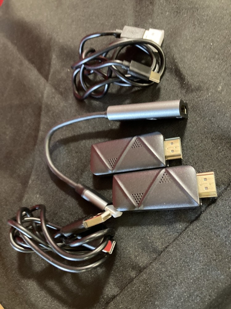 Wireless HDMI Transmitter and Receiver Kit