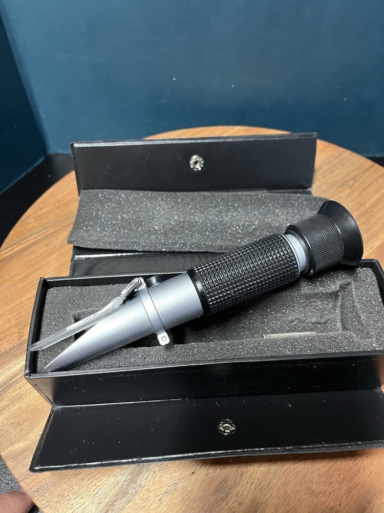 ATC Portable Refractometer With Case