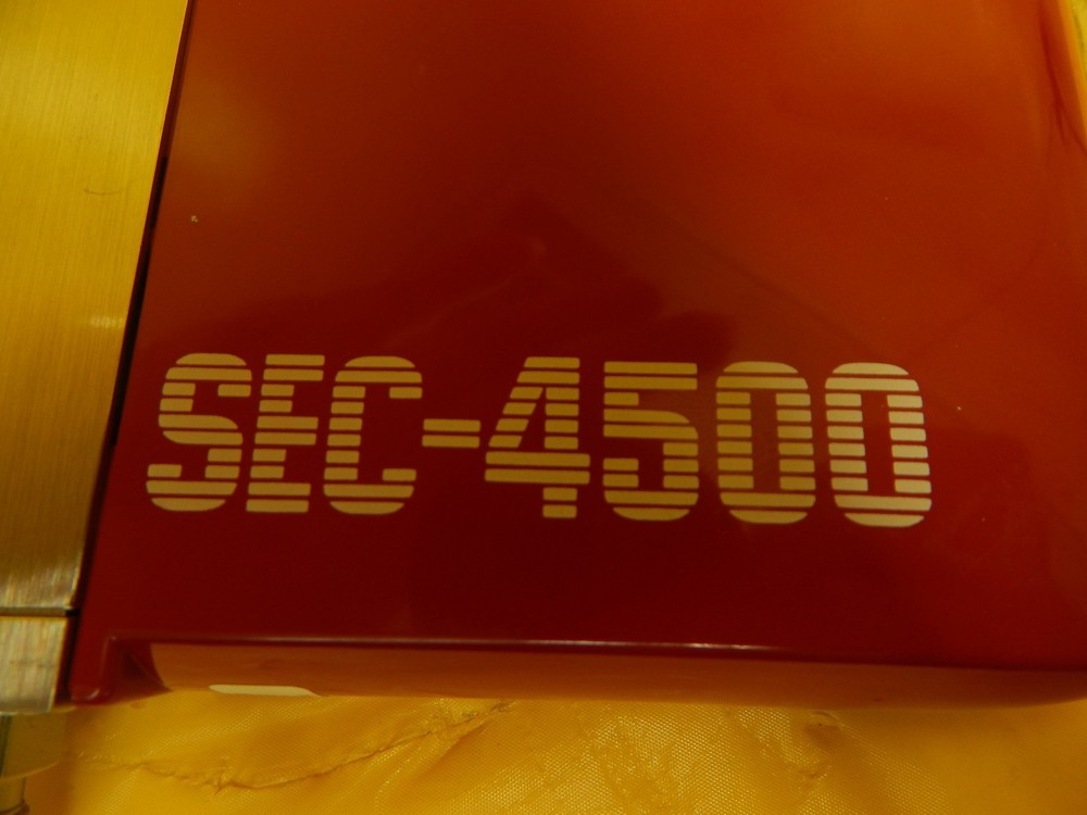 STEC SEC-4500MO Mass Flow Controller SEC-4500M 10 SLM He Working Surplus