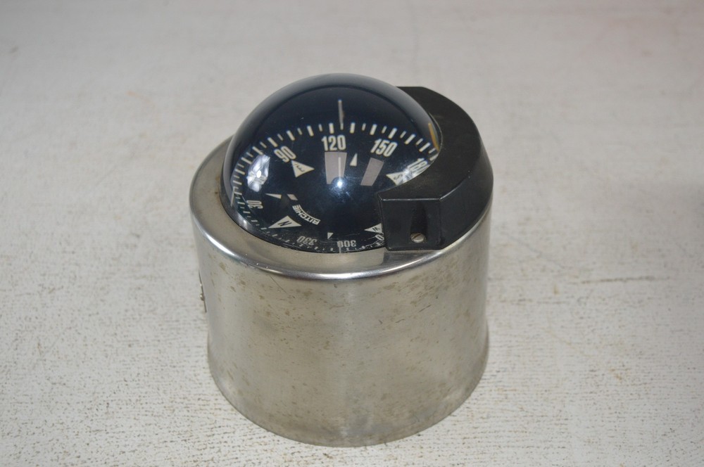 Ritchie Globemaster Compass