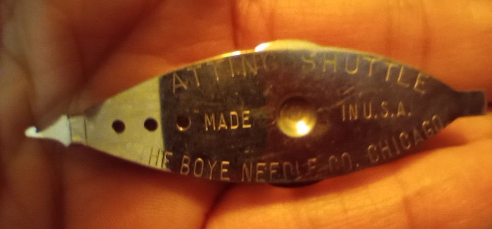 TATTING SHUTTLE Thread SEWING Boyle Needle Company "NO MORE THREAD-LESS KNOTS"