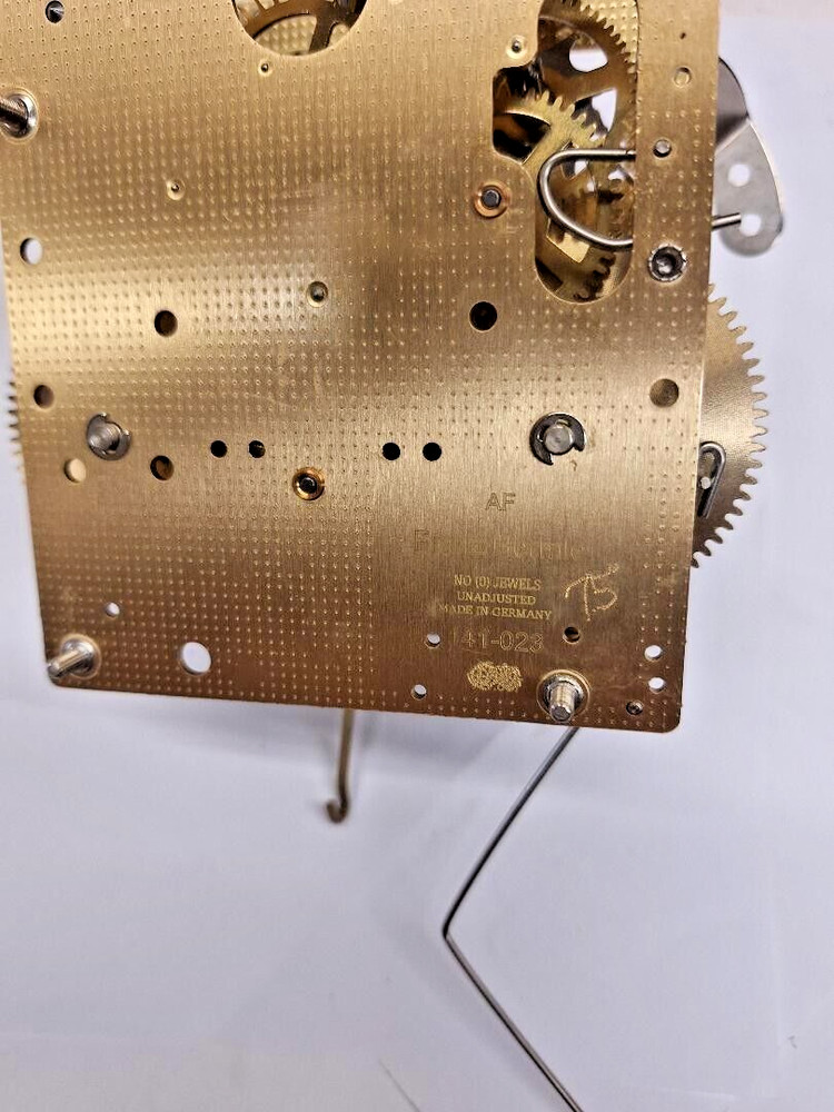 Hermle Wall clock movement 141-023 75 cm front pendulum