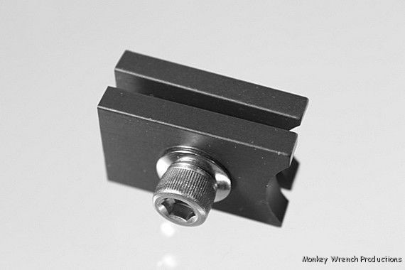 Light Source M140 End Stop, Black
