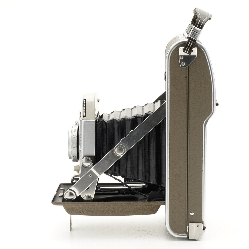 Polaroid Highlander Land Camera Model 80A with Presentation Set