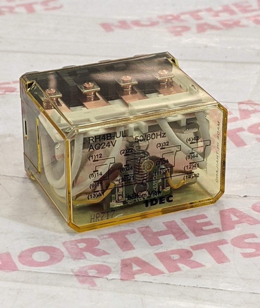 IDEC RH4B-ULAC24V