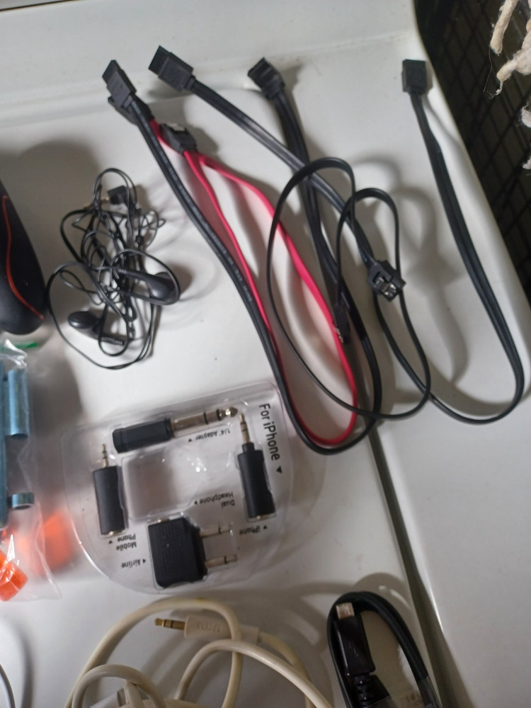 Electronic Junk Lot; Read Description for more information.