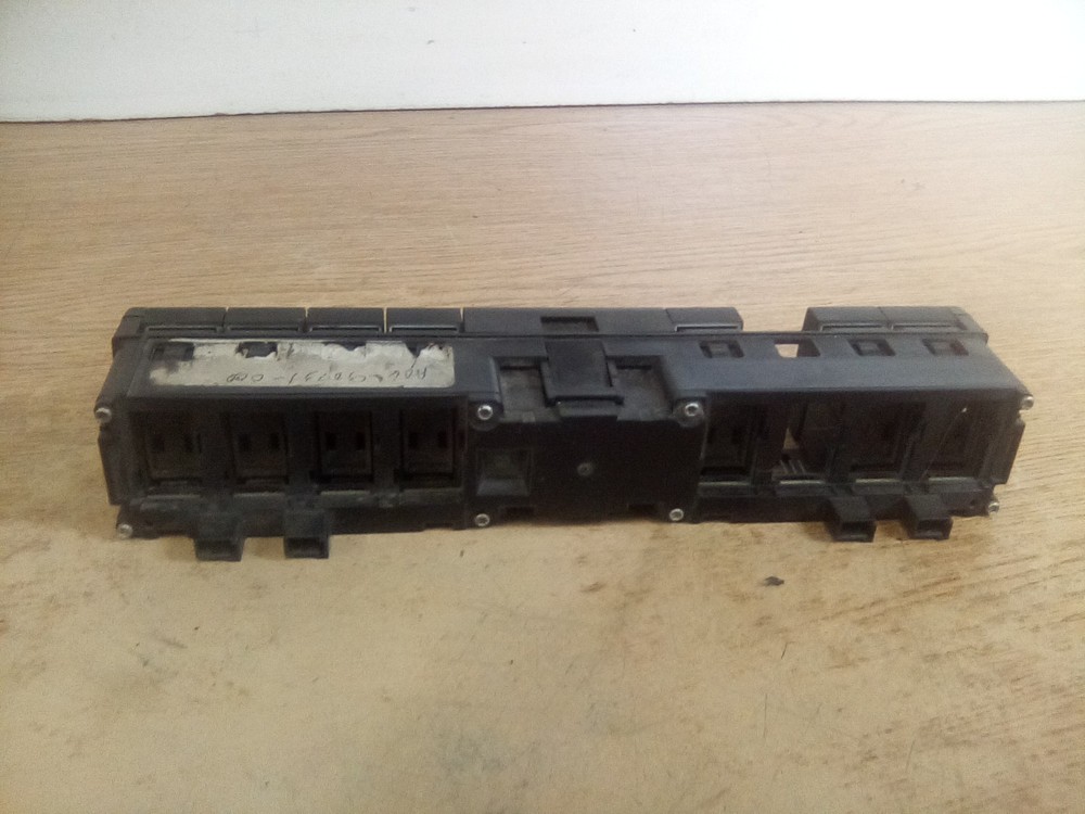 Freightliner Cascadia A06-90731-001 Primary Switch Dash Panel