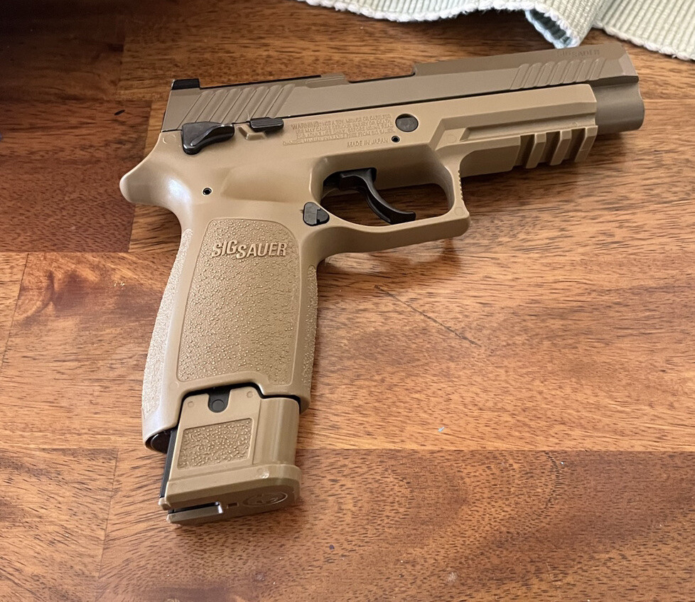 SIG SAUER P320 CO2 Pellet Pistol - Tan