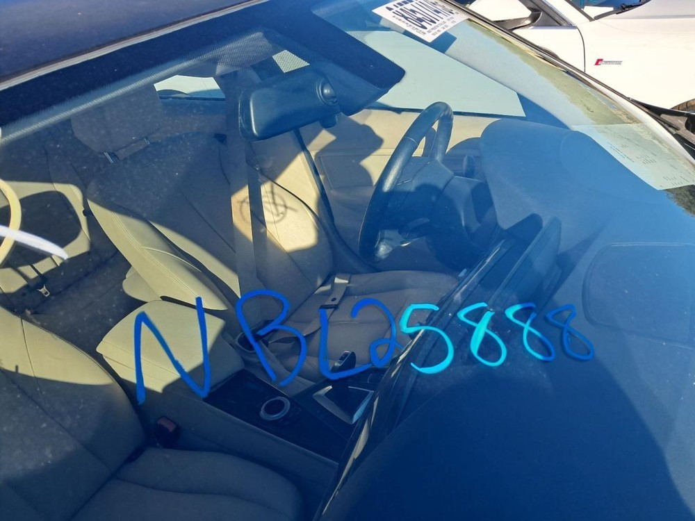 320I 2015 Glove Box 4905900