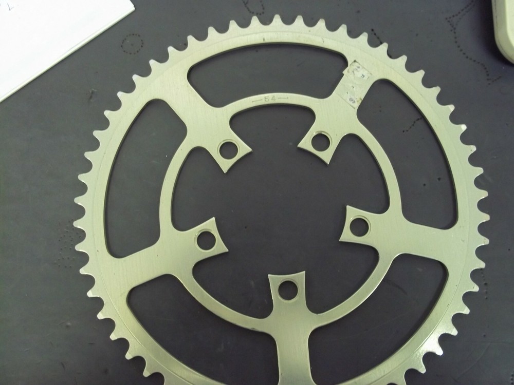 Vintage SR  Chainring 85 mm bolt pattern  54 teeth