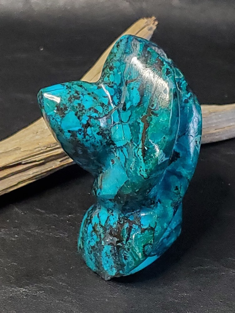 CHRYSOCOLLA Abstract Carving
