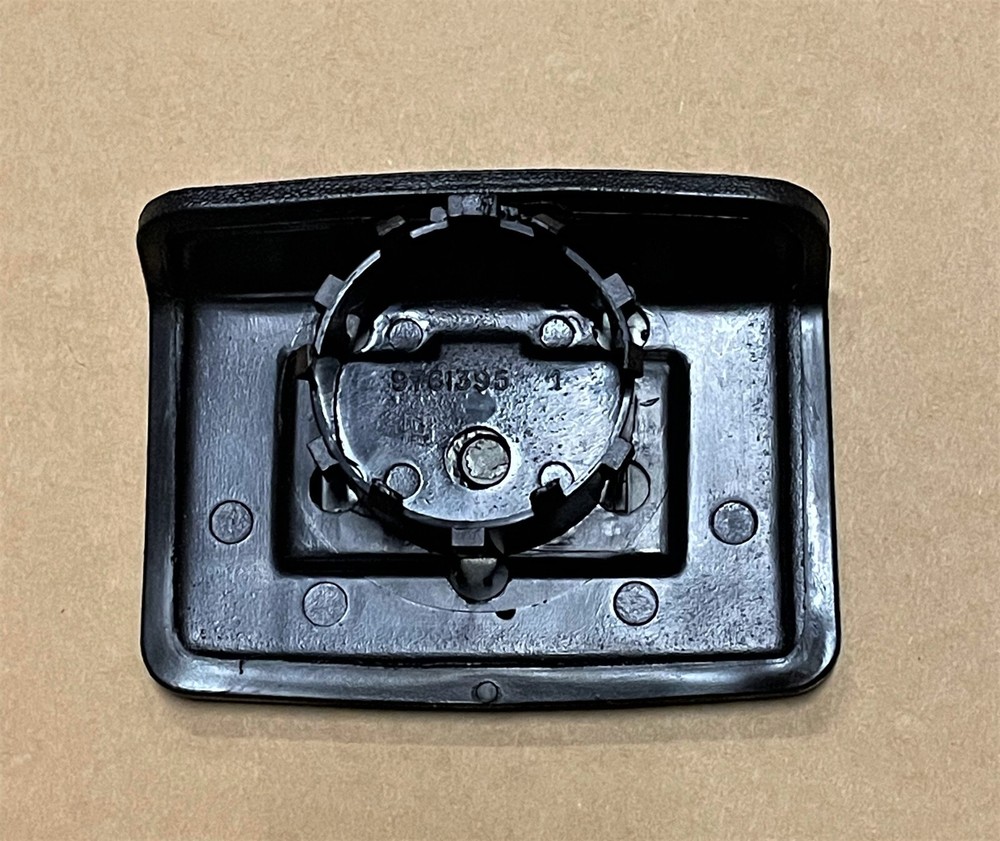 GM OEM Steering Wheel Cap #17987489