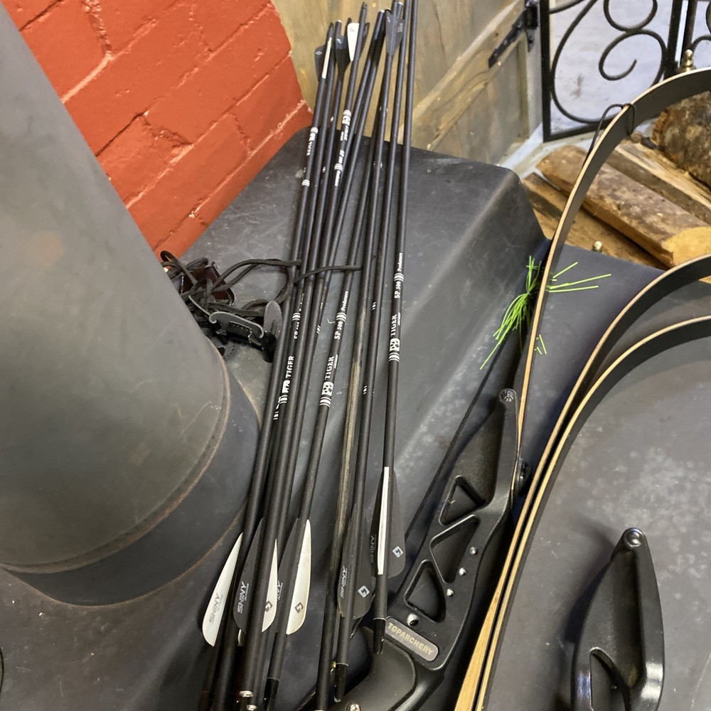 Two Take Down Recurve Bows RH 50lb With Arrows And Stringer.