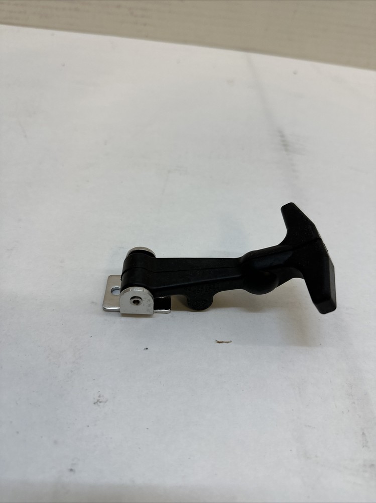 Draw Latch Rubber Black Catch/Latch Set