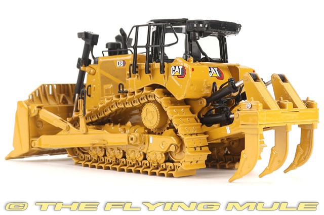 Diecast Masters 1:50 D8 Bulldozer Standard Configuration