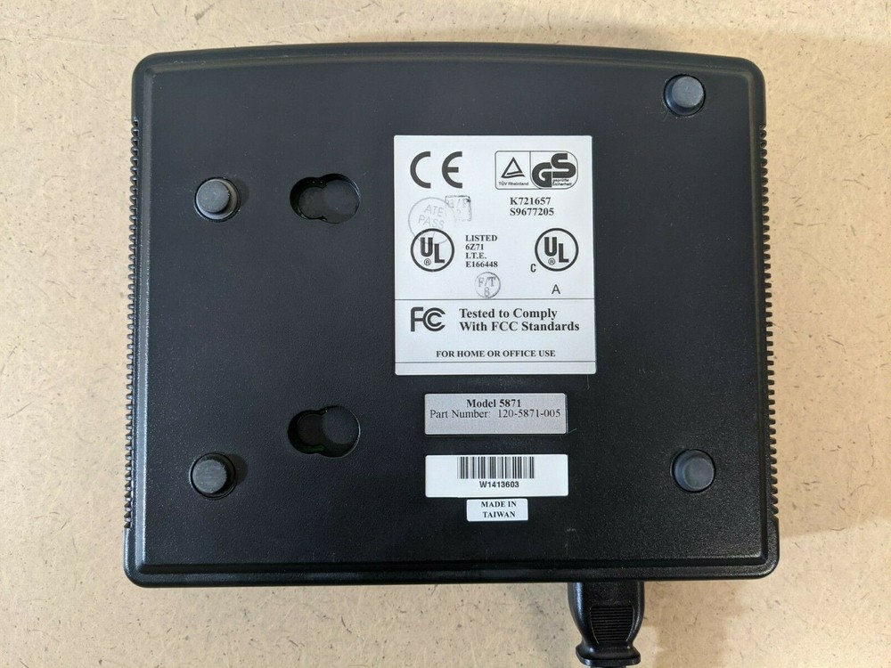 EFFICIENT NETWORKS SpeedStream Model 5871 4-Port IDSL Router/Gateway