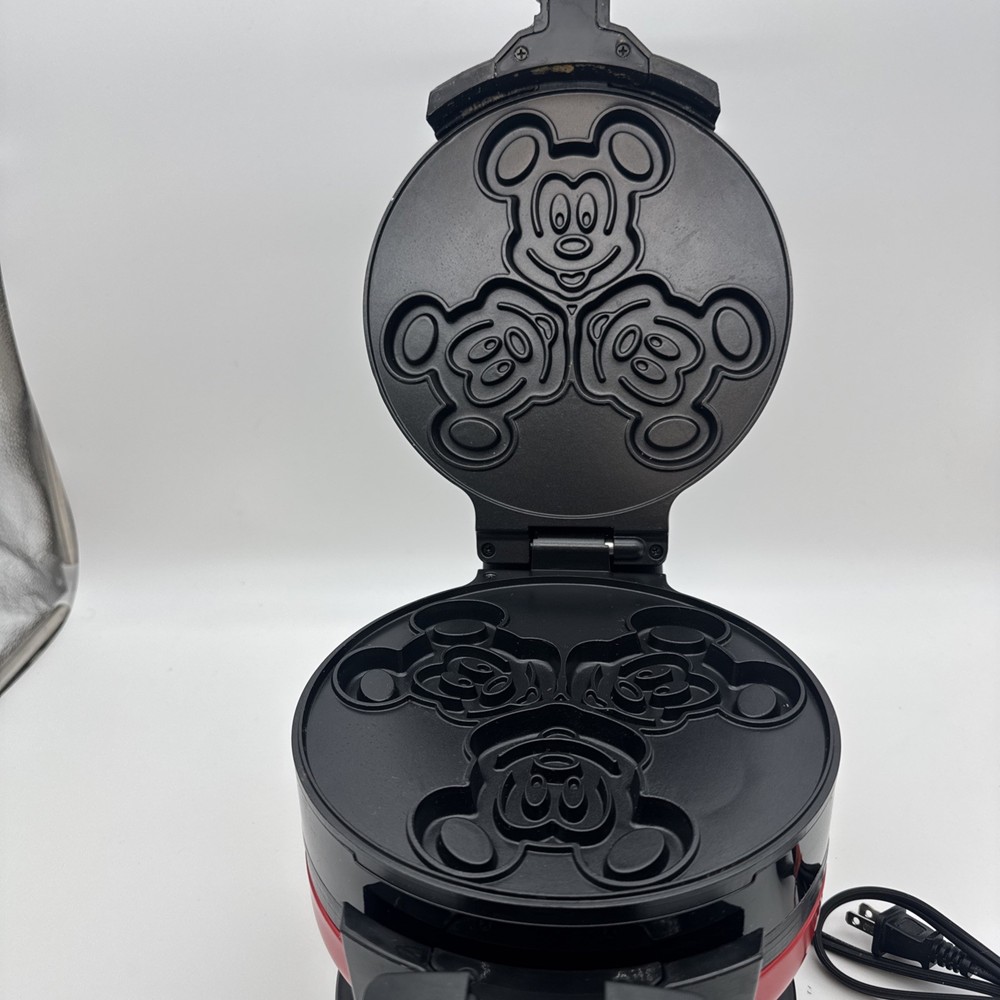 Disney Mickey Mouse MIC-62 Double Flip Waffle Maker 6 Mini Waffles Rotating Work