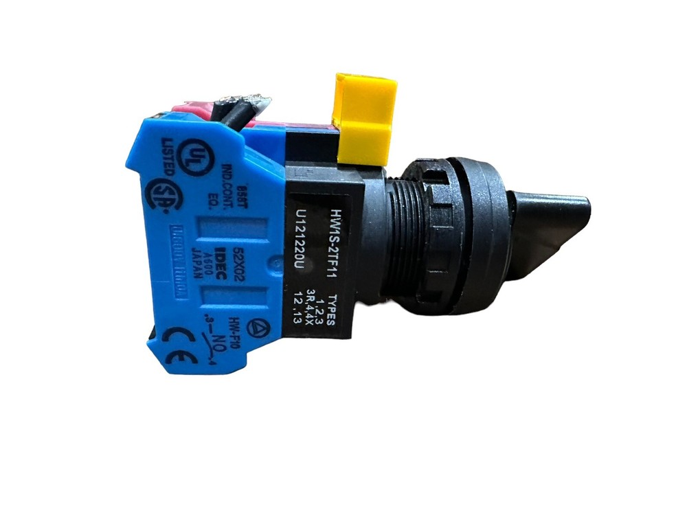 IDEC On/Off Switch And Control Unit 10A 600V (E3)