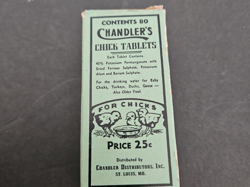 2-VINTAGE ANTIQUE 1941 EMPTY BOXES CHANDLER'S CHICK TABLETS FOR CHICKENS 🐔
