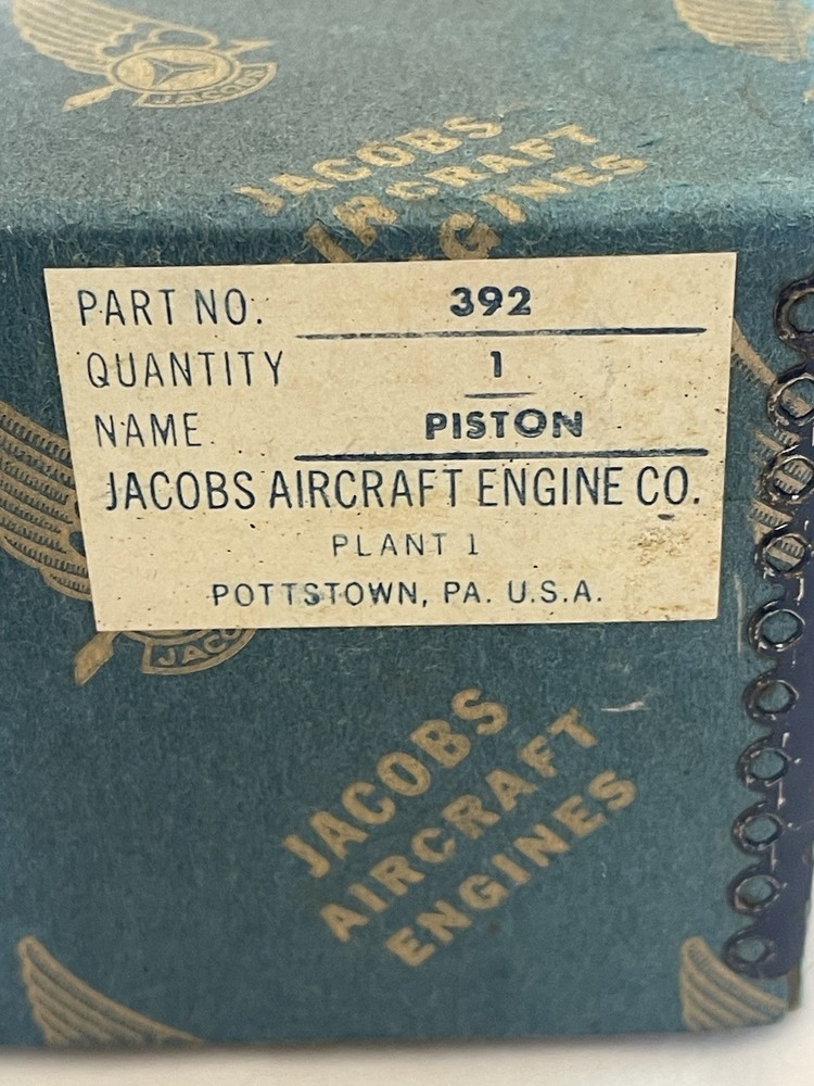 jacobs aircraft Co. Magellen Jets piston engine Desk clock